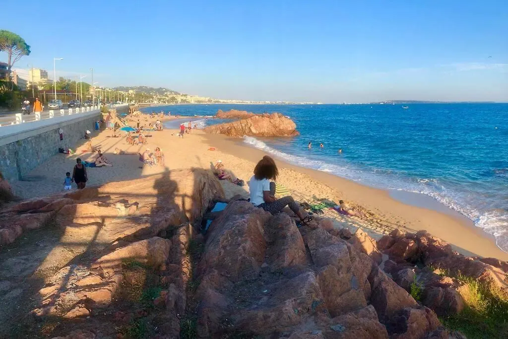 Appartamento Studio Bord De Mer Cannes Francia