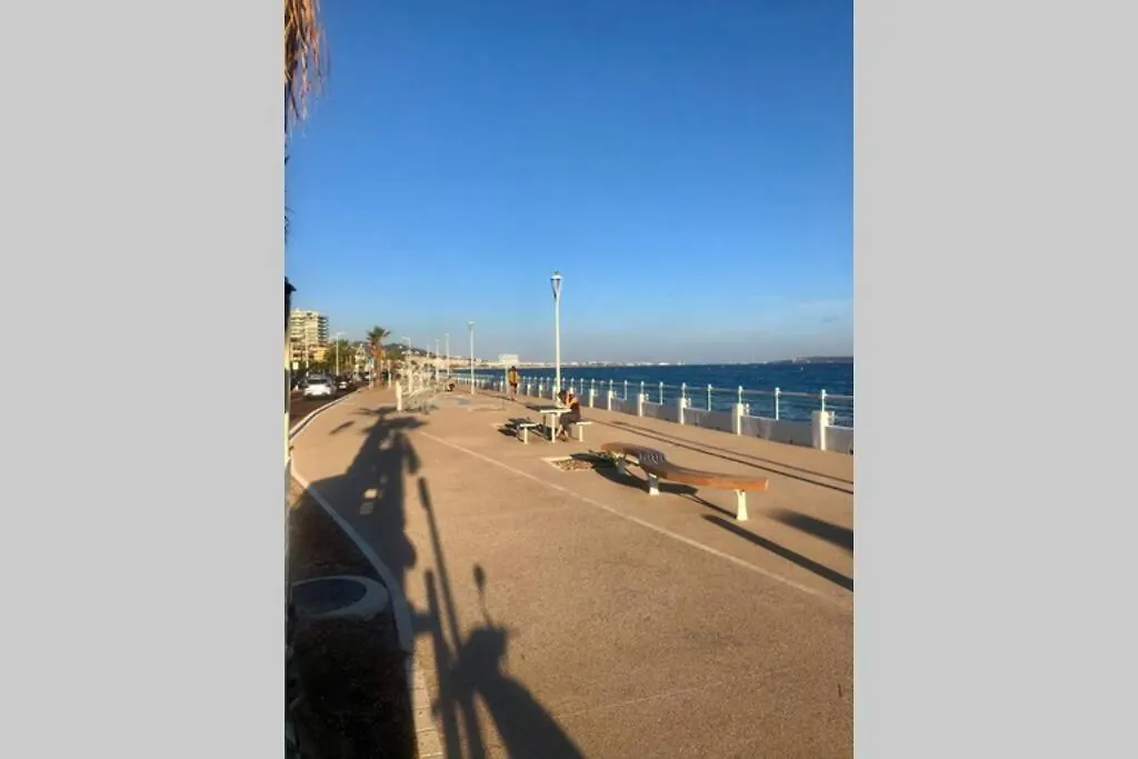Studio bord de mer Cannes 0*,  Frankrijk